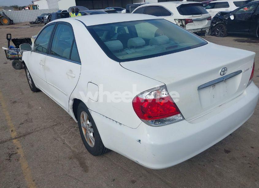 Photo 3 of 2006 Toyota Camry LE V6 (VIN 4T1BF32K16U633157)