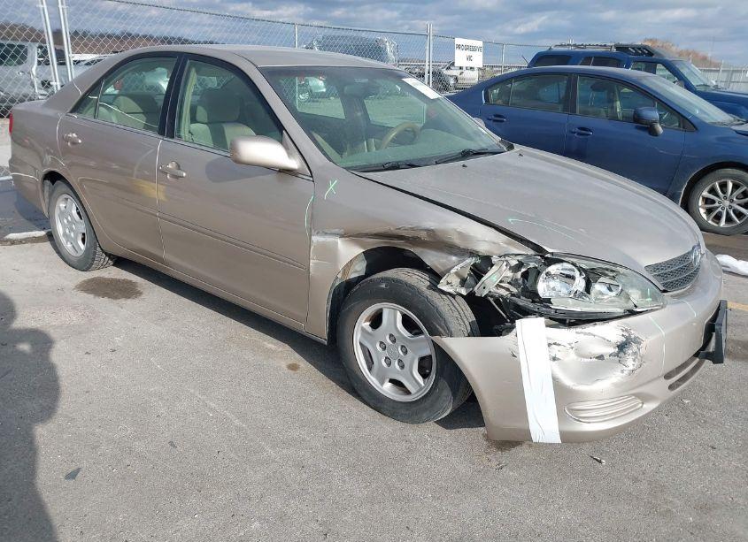 2002 Toyota Camry LE V6 (VIN 4T1BF32K22U541078) main photo