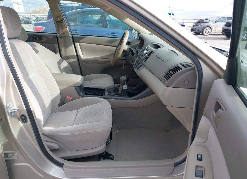 Photo 5 of 2002 Toyota Camry LE V6 (VIN 4T1BF32K22U541078)