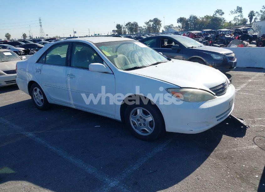 2003 Toyota Camry LE V6 (VIN 4T1BF32K23U039835) main photo