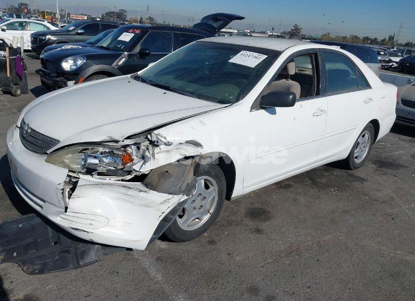 Photo 2 of 2003 Toyota Camry LE V6 (VIN 4T1BF32K23U039835)
