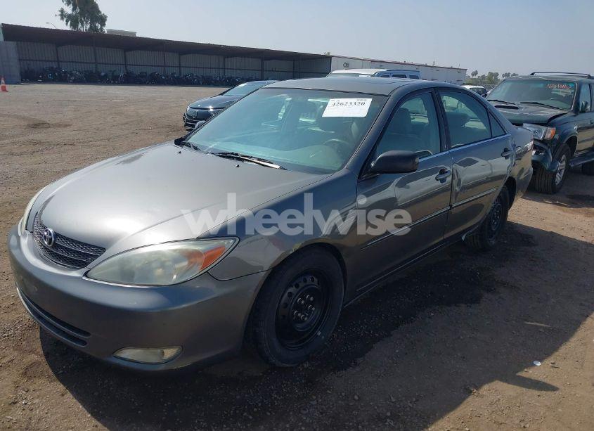 Photo 2 of 2003 Toyota Camry XLE V6 (VIN 4T1BF32K23U553846)