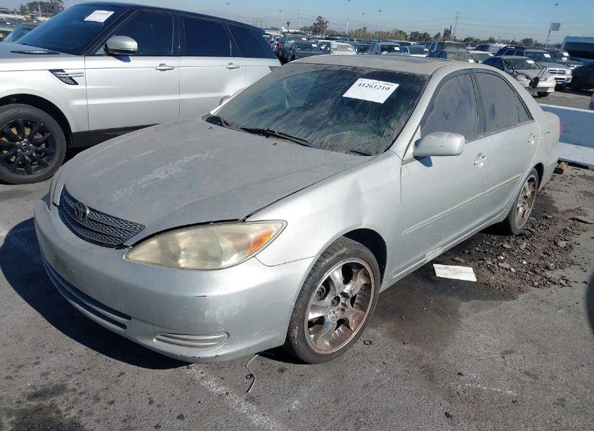 Photo 2 of 2003 Toyota Camry LE V6 (VIN 4T1BF32K23U563230)