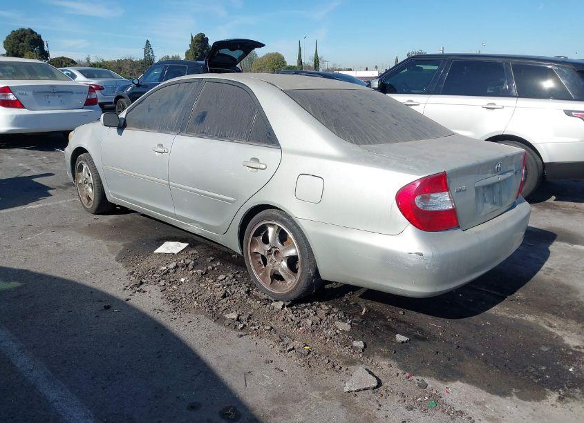 Photo 3 of 2003 Toyota Camry LE V6 (VIN 4T1BF32K23U563230)
