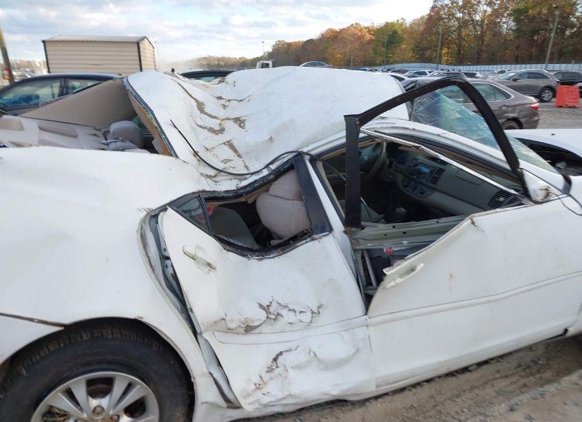 Photo 13 of 2004 Toyota Camry LE V6 (VIN 4T1BF32K24U076028)