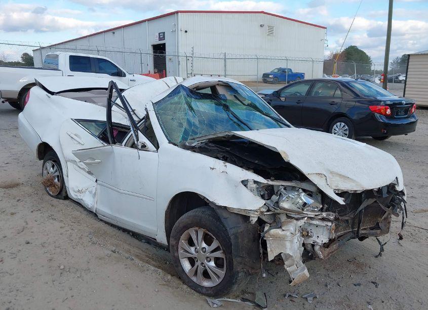 Photo 6 of 2004 Toyota Camry LE V6 (VIN 4T1BF32K24U076028)