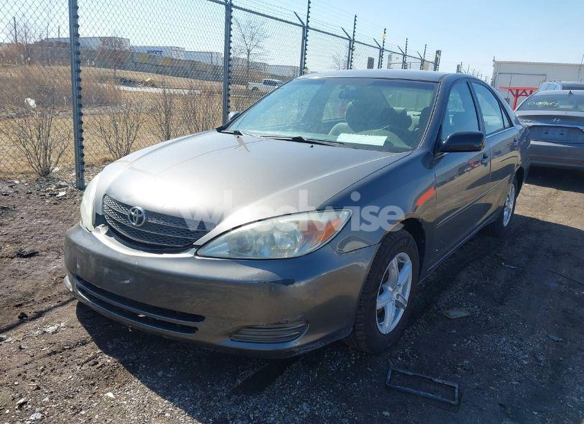 Photo 2 of 2004 Toyota Camry LE V6 (VIN 4T1BF32K24U574956)