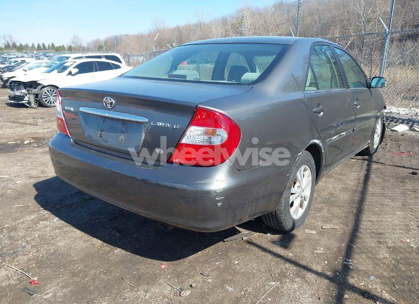 Photo 4 of 2004 Toyota Camry LE V6 (VIN 4T1BF32K24U574956)
