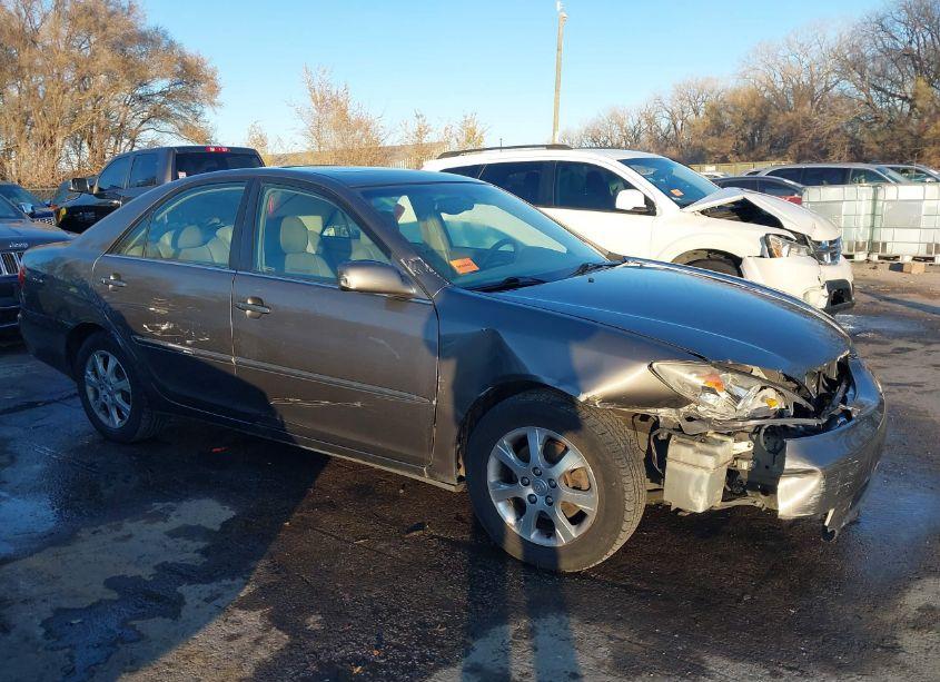 Photo 13 of 2005 Toyota Camry XLE V6 (VIN 4T1BF32K25U592097)