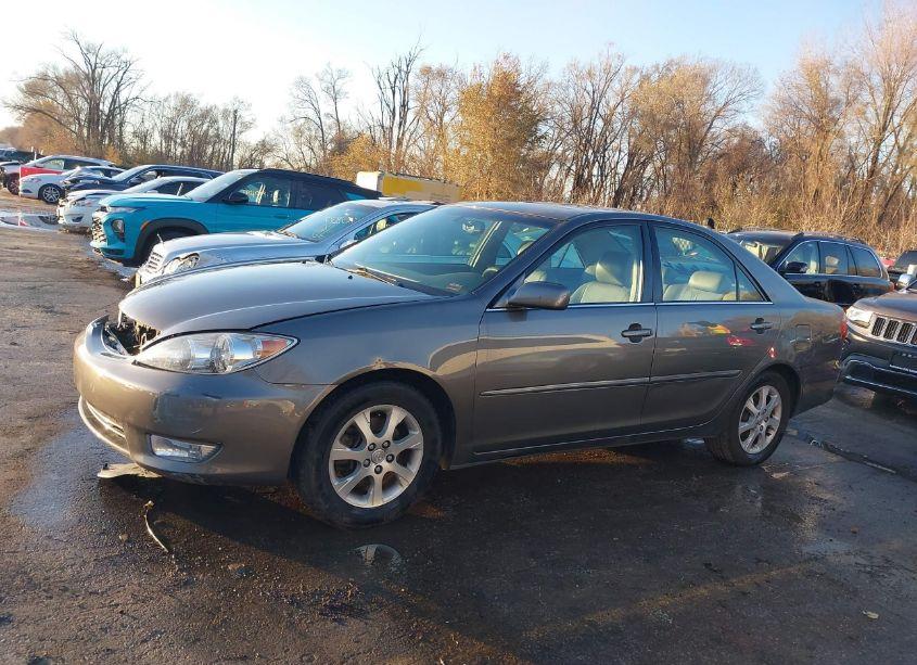 Photo 14 of 2005 Toyota Camry XLE V6 (VIN 4T1BF32K25U592097)