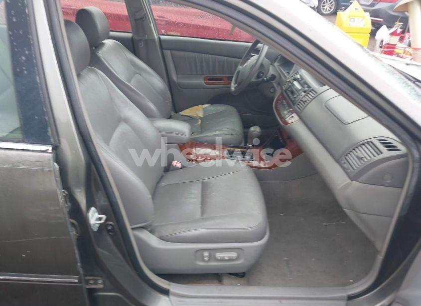 Photo 5 of 2005 Toyota Camry XLE V6 (VIN 4T1BF32K25U595176)