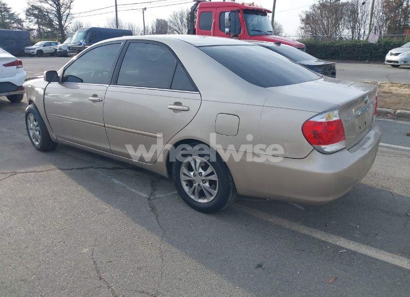 Photo 3 of 2005 Toyota Camry LE V6 (VIN 4T1BF32K25U603664)