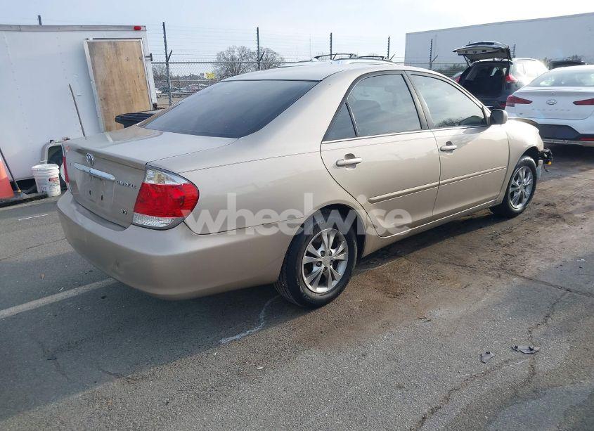 Photo 4 of 2005 Toyota Camry LE V6 (VIN 4T1BF32K25U603664)