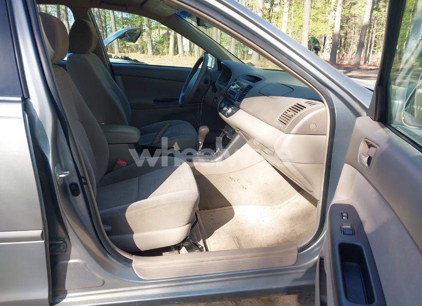 Photo 5 of 2005 Toyota Camry LE V6 (VIN 4T1BF32K25U612669)