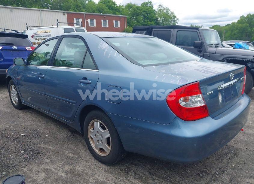 Photo 3 of 2002 Toyota Camry LE V6 (VIN 4T1BF32K32U503293)