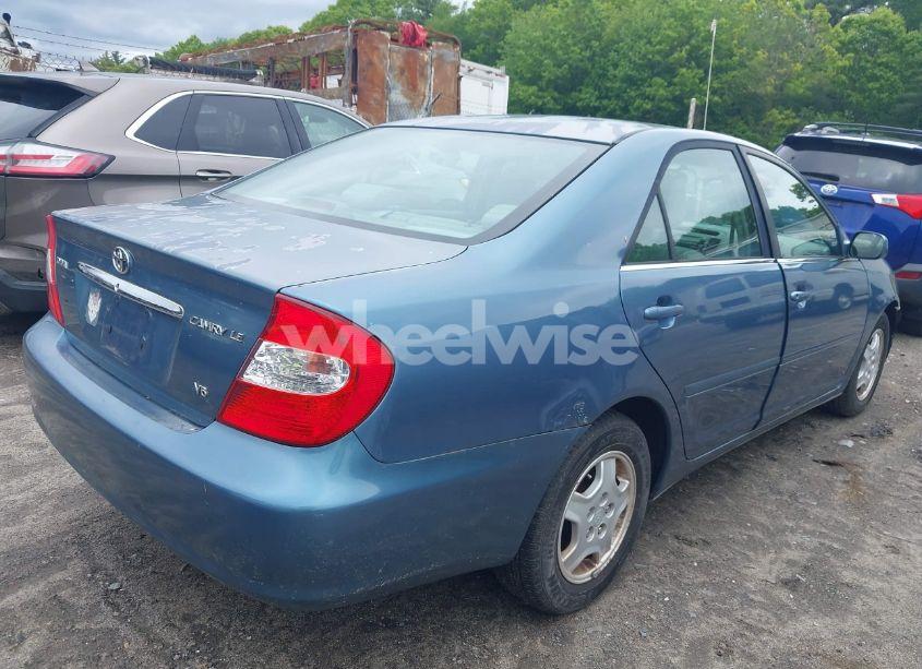 Photo 4 of 2002 Toyota Camry LE V6 (VIN 4T1BF32K32U503293)