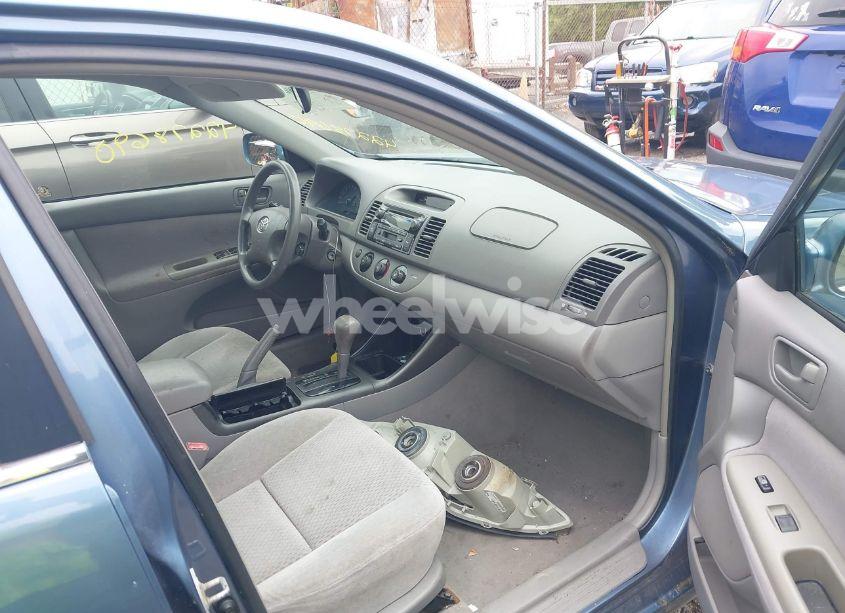 Photo 5 of 2002 Toyota Camry LE V6 (VIN 4T1BF32K32U503293)