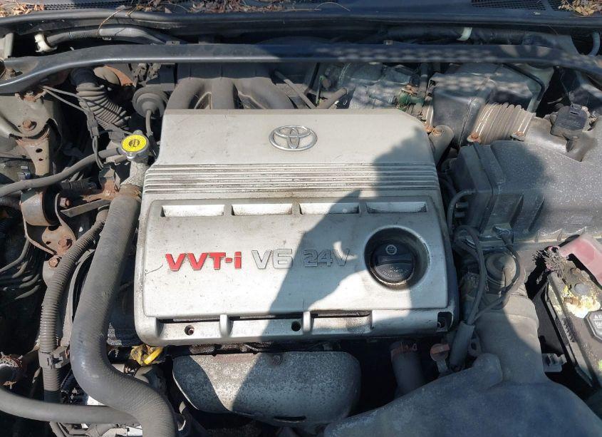 Photo 10 of 2003 Toyota Camry LE (VIN 4T1BF32K33U551295)