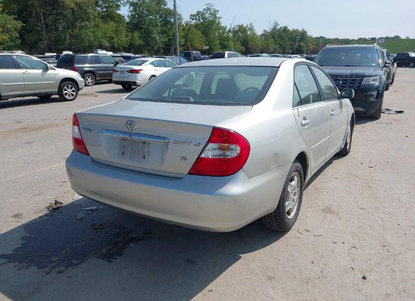 Photo 4 of 2003 Toyota Camry LE (VIN 4T1BF32K33U551295)