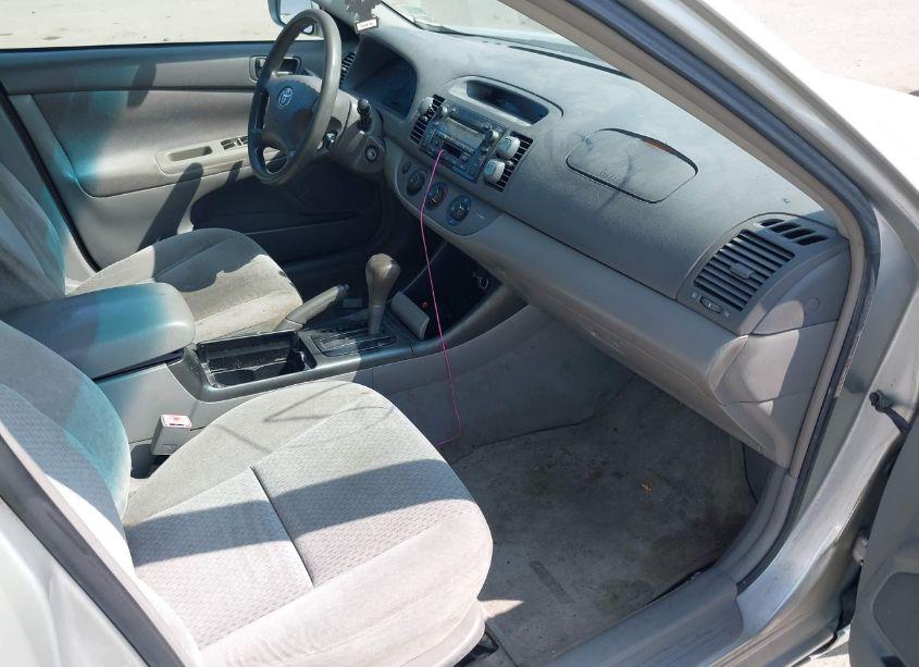 Photo 5 of 2003 Toyota Camry LE (VIN 4T1BF32K33U551295)