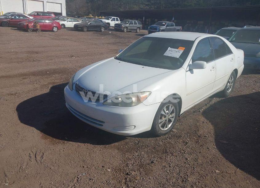 Photo 2 of 2004 Toyota Camry LE V6 (VIN 4T1BF32K34U075776)