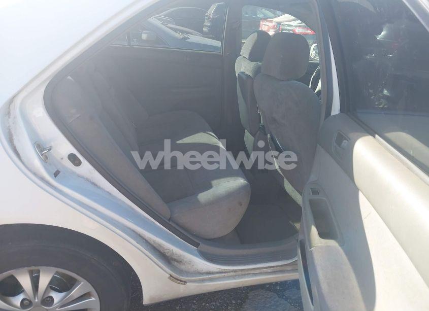 Photo 8 of 2004 Toyota Camry LE V6 (VIN 4T1BF32K34U075776)