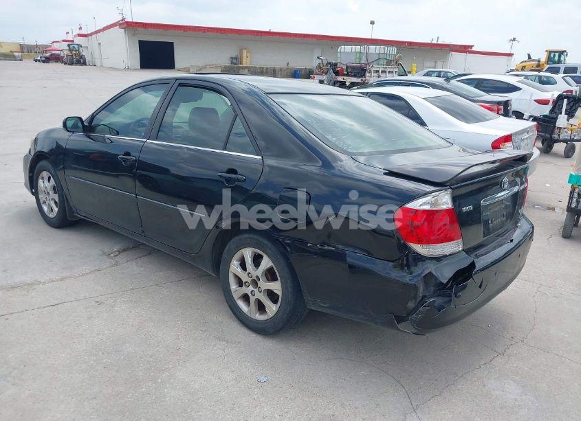 Photo 3 of 2005 Toyota Camry XLE V6 (VIN 4T1BF32K35U109233)