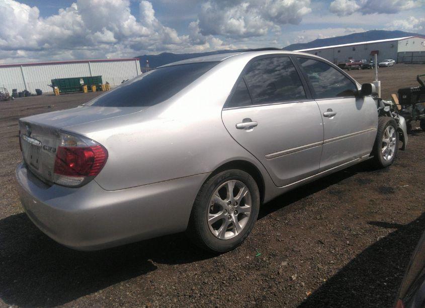 Photo 4 of 2005 Toyota Camry XLE V6 (VIN 4T1BF32K35U611580)