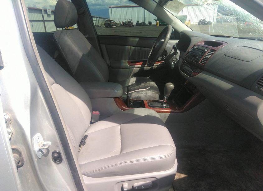 Photo 5 of 2005 Toyota Camry XLE V6 (VIN 4T1BF32K35U611580)