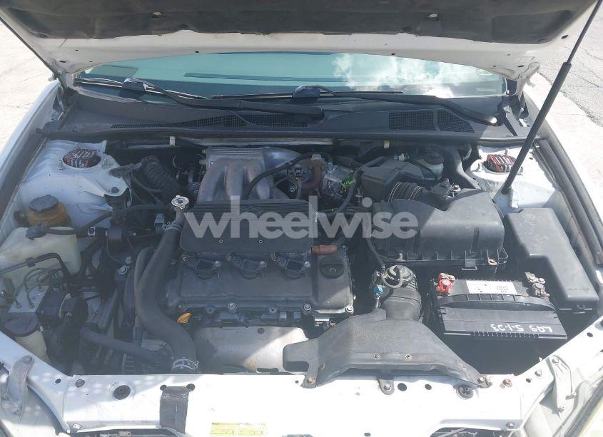 Photo 10 of 2002 Toyota Camry LE V6 (VIN 4T1BF32K42U007564)