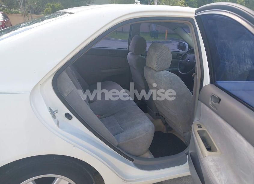 Photo 8 of 2002 Toyota Camry LE V6 (VIN 4T1BF32K42U007564)