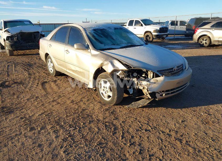 2003 Toyota Camry LE V6 (VIN 4T1BF32K43U044096) main photo