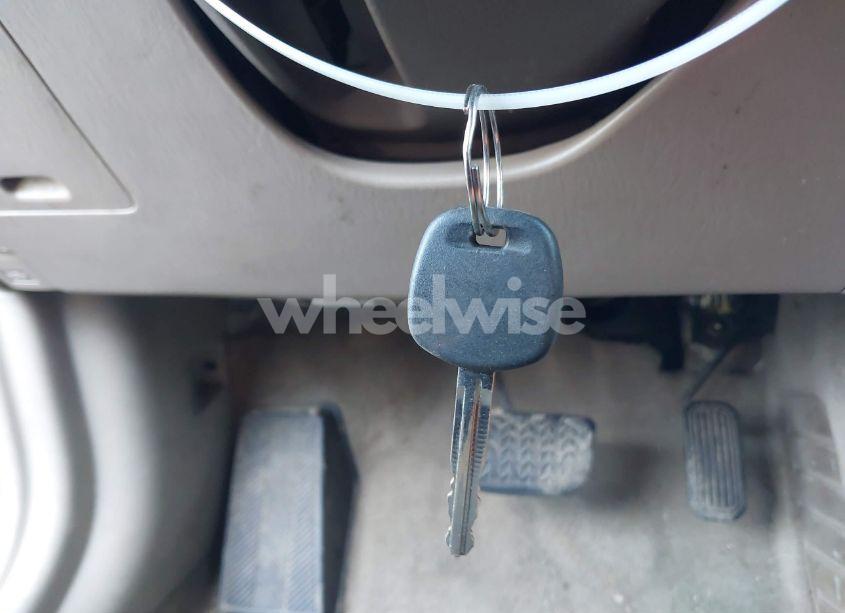 Photo 11 of 2003 Toyota Camry LE V6 (VIN 4T1BF32K43U049606)