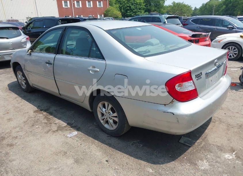 Photo 3 of 2004 Toyota Camry LE V6 (VIN 4T1BF32K44U080162)