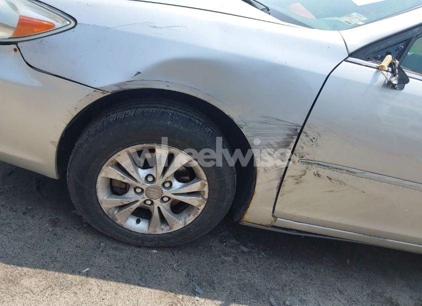 Photo 6 of 2004 Toyota Camry LE V6 (VIN 4T1BF32K44U080162)