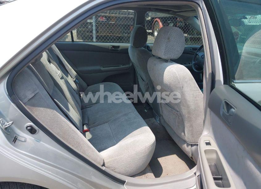 Photo 8 of 2004 Toyota Camry LE V6 (VIN 4T1BF32K44U080162)