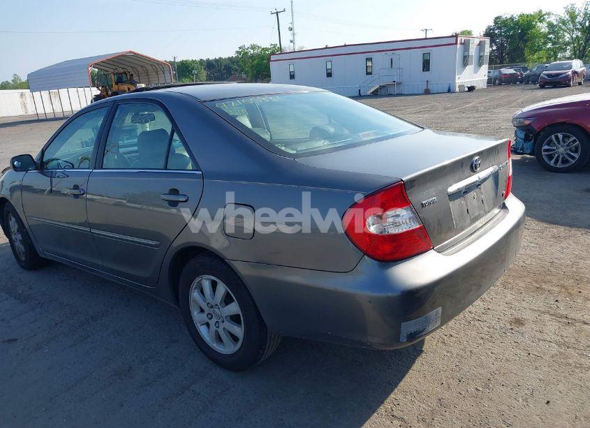 Photo 3 of 2004 Toyota Camry XLE V6 (VIN 4T1BF32K44U579852)