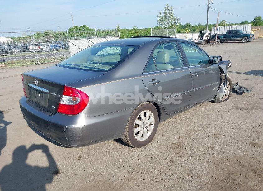 Photo 4 of 2004 Toyota Camry XLE V6 (VIN 4T1BF32K44U579852)