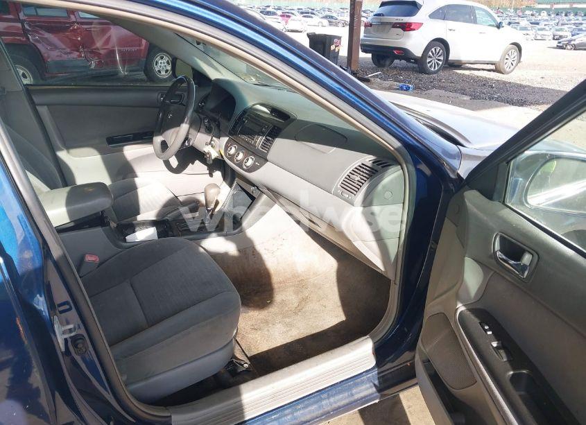 Photo 5 of 2005 Toyota Camry LE V6 (VIN 4T1BF32K45U090806)