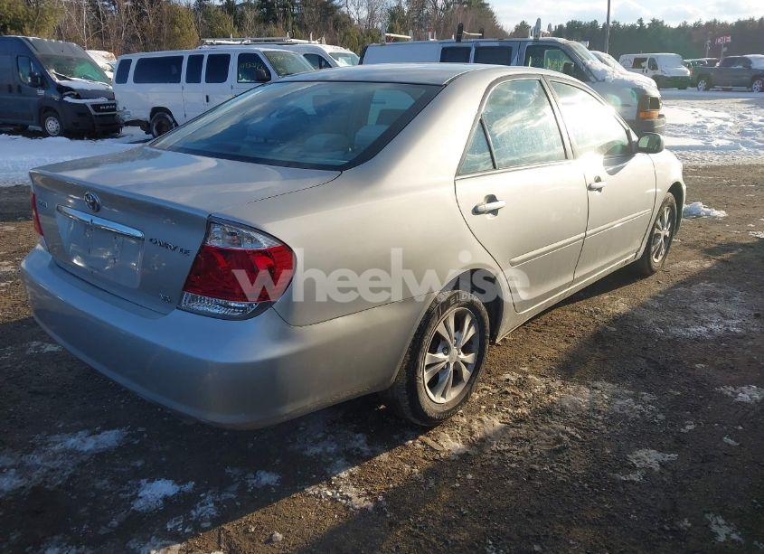 Photo 4 of 2005 Toyota Camry LE V6 (VIN 4T1BF32K45U110830)