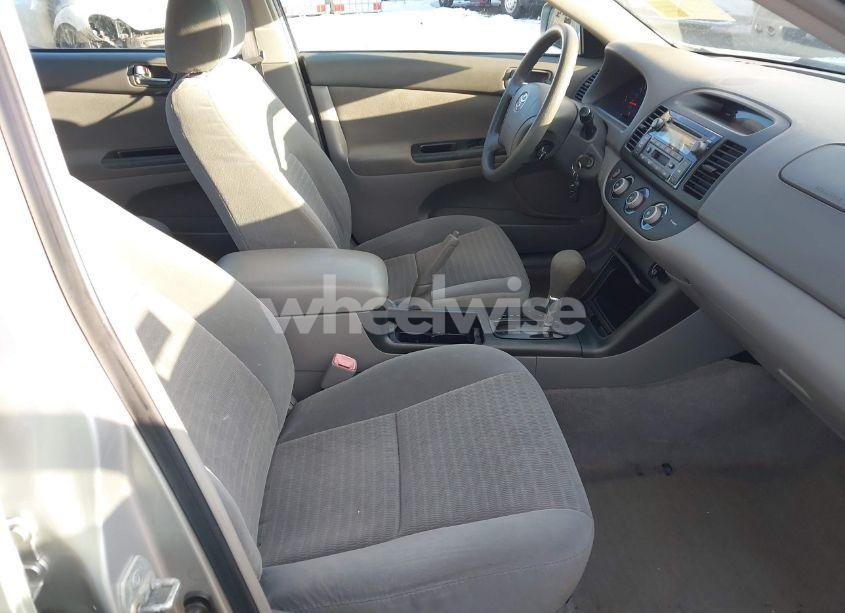 Photo 5 of 2005 Toyota Camry LE V6 (VIN 4T1BF32K45U110830)