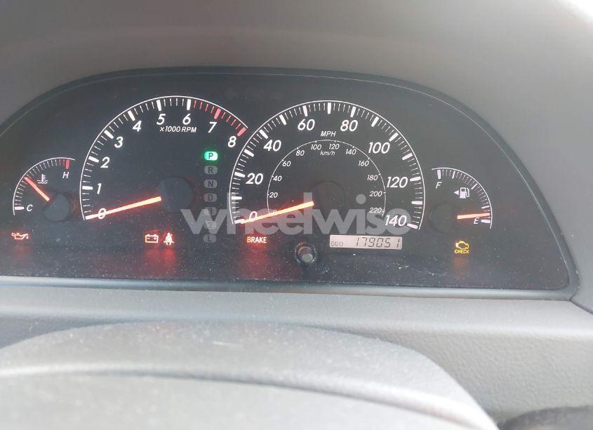 Photo 7 of 2005 Toyota Camry LE V6 (VIN 4T1BF32K45U110830)