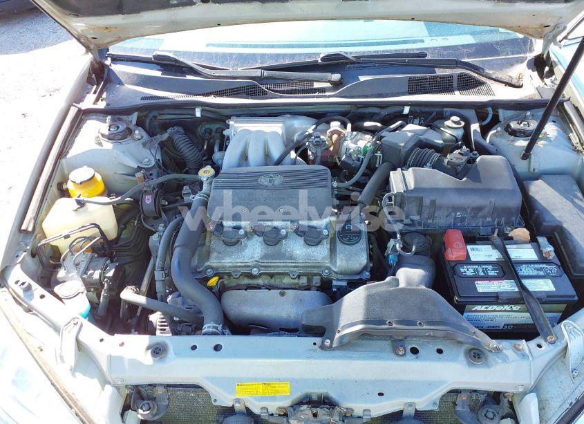 Photo 10 of 2002 Toyota Camry LE V6 (VIN 4T1BF32K52U518216)