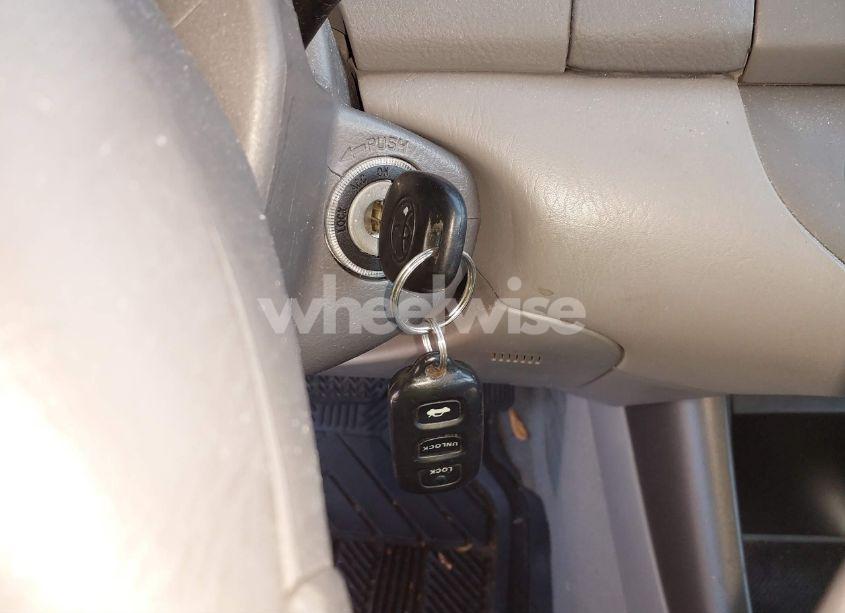Photo 11 of 2002 Toyota Camry LE V6 (VIN 4T1BF32K52U518216)