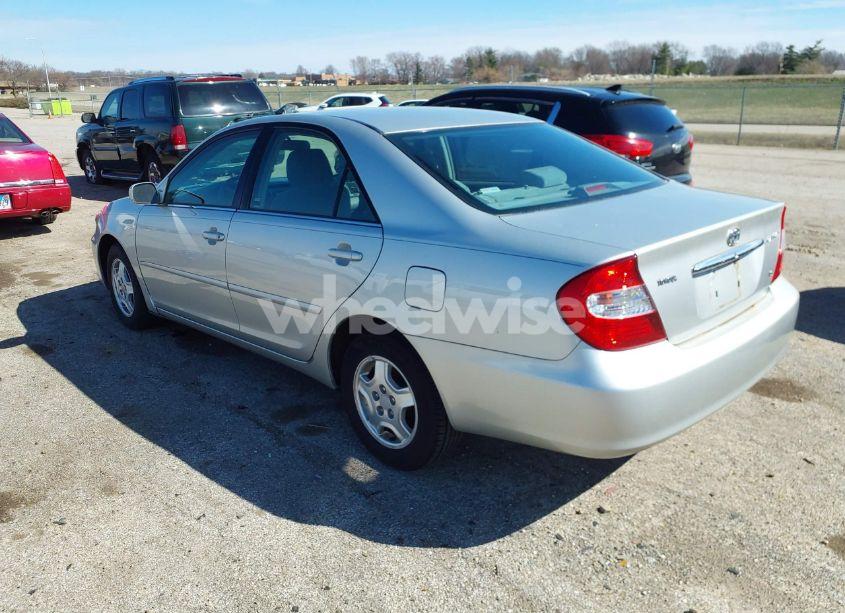 Photo 3 of 2002 Toyota Camry LE V6 (VIN 4T1BF32K52U518216)