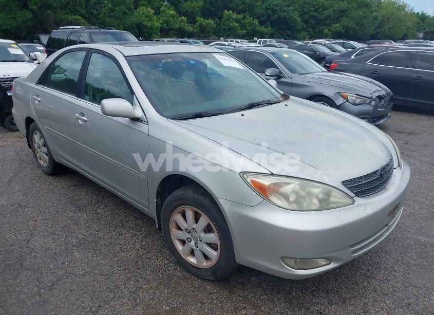 2003 Toyota Camry XLE V6 (VIN 4T1BF32K53U053261) main photo