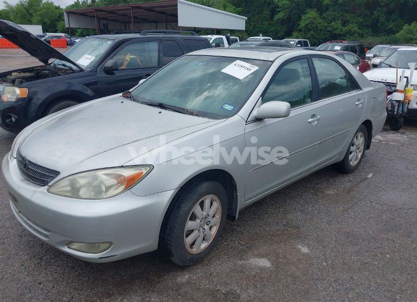 Photo 2 of 2003 Toyota Camry XLE V6 (VIN 4T1BF32K53U053261)