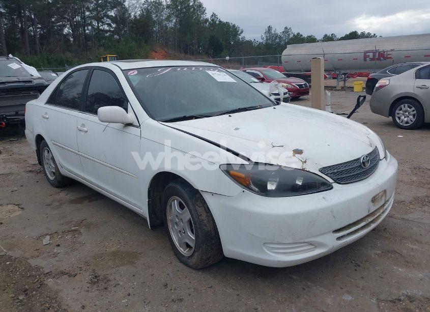 2003 Toyota Camry LE V6 (VIN 4T1BF32K53U056029) main photo