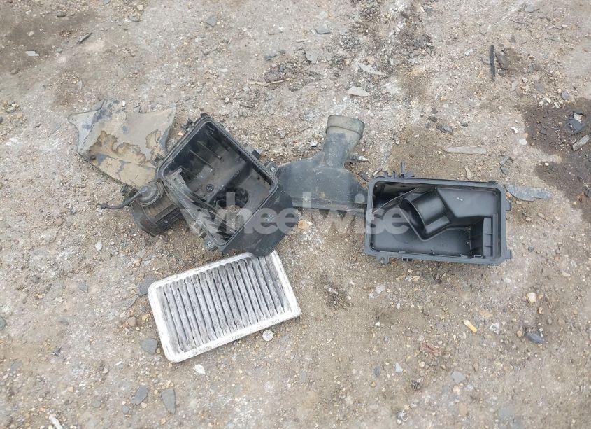 Photo 12 of 2003 Toyota Camry LE V6 (VIN 4T1BF32K53U056029)