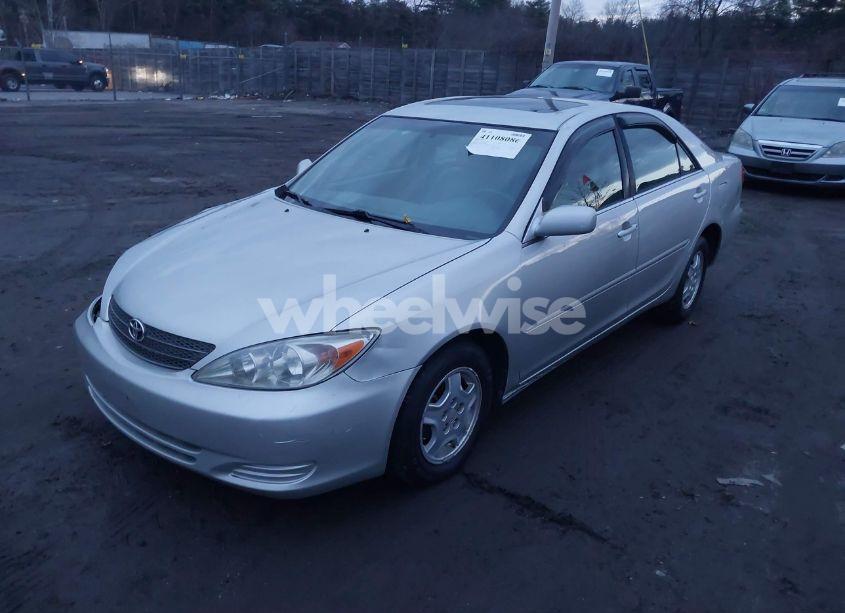 Photo 2 of 2003 Toyota Camry LE V6 (VIN 4T1BF32K53U542565)